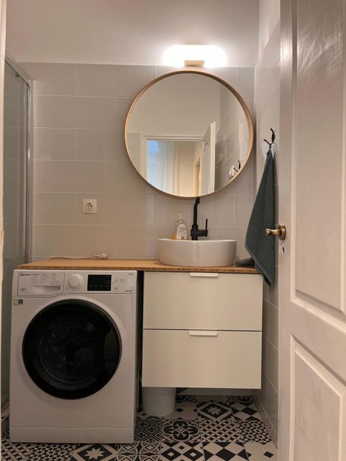 בודפשט Calm, Artistic Apartment 9Th Distric Central City מראה חיצוני תמונה