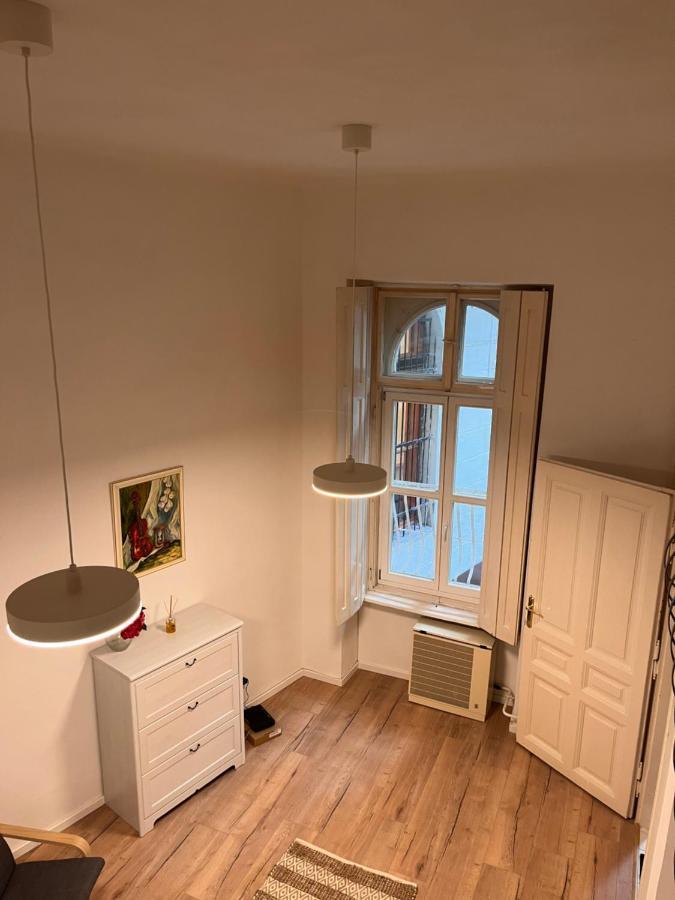 בודפשט Calm, Artistic Apartment 9Th Distric Central City מראה חיצוני תמונה